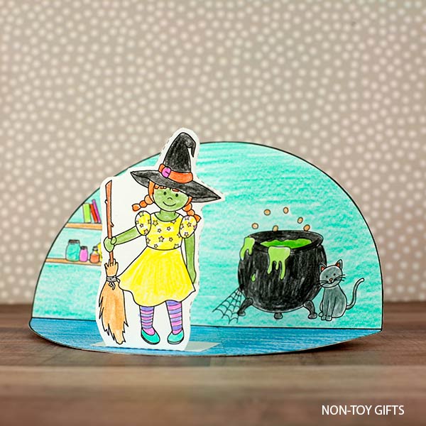 Halloween Diorama Coloring Craft