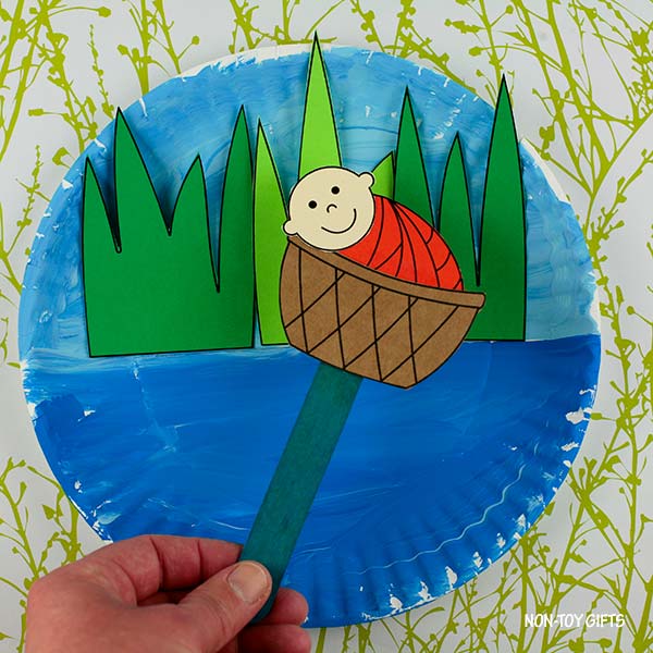 Baby Moses Craft - Bible Story Craft - Paper Plate Interactive Craft