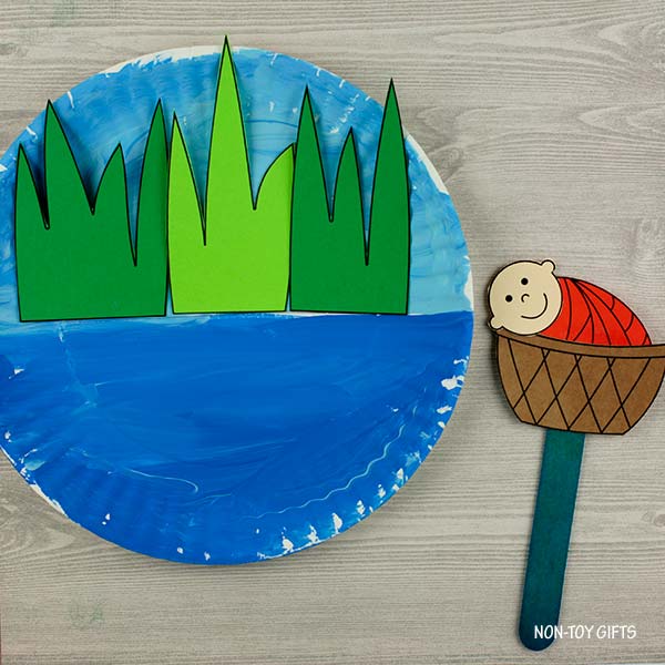 Baby Moses Craft - Bible Story Craft - Paper Plate Interactive Craft