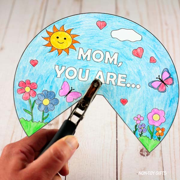 Mother's Day Craft - Spinner Coloring Craft for Mom or Mum